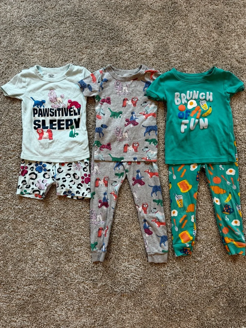 Girls Pajama Bundle Puppy love 3 sets of pajamas pants and tshirts size 3T